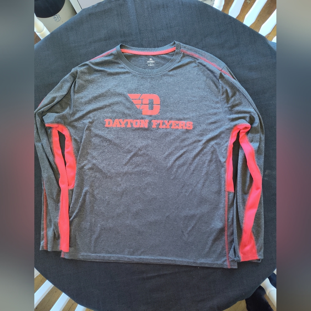 Dayton Flyers Gray and Red Men's Shirt Size Xl